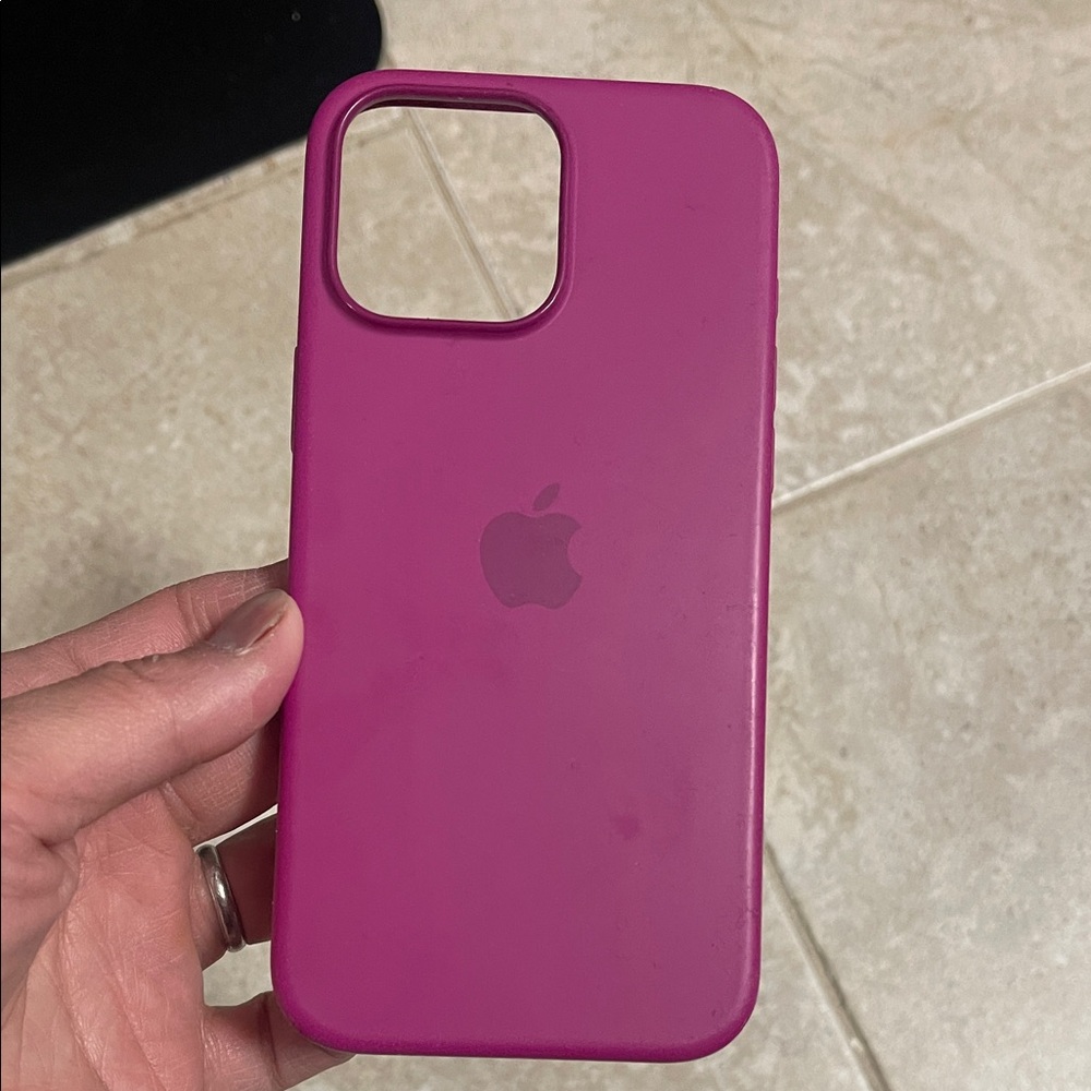 Apple Magenta Phone Case 16 pro max‎
